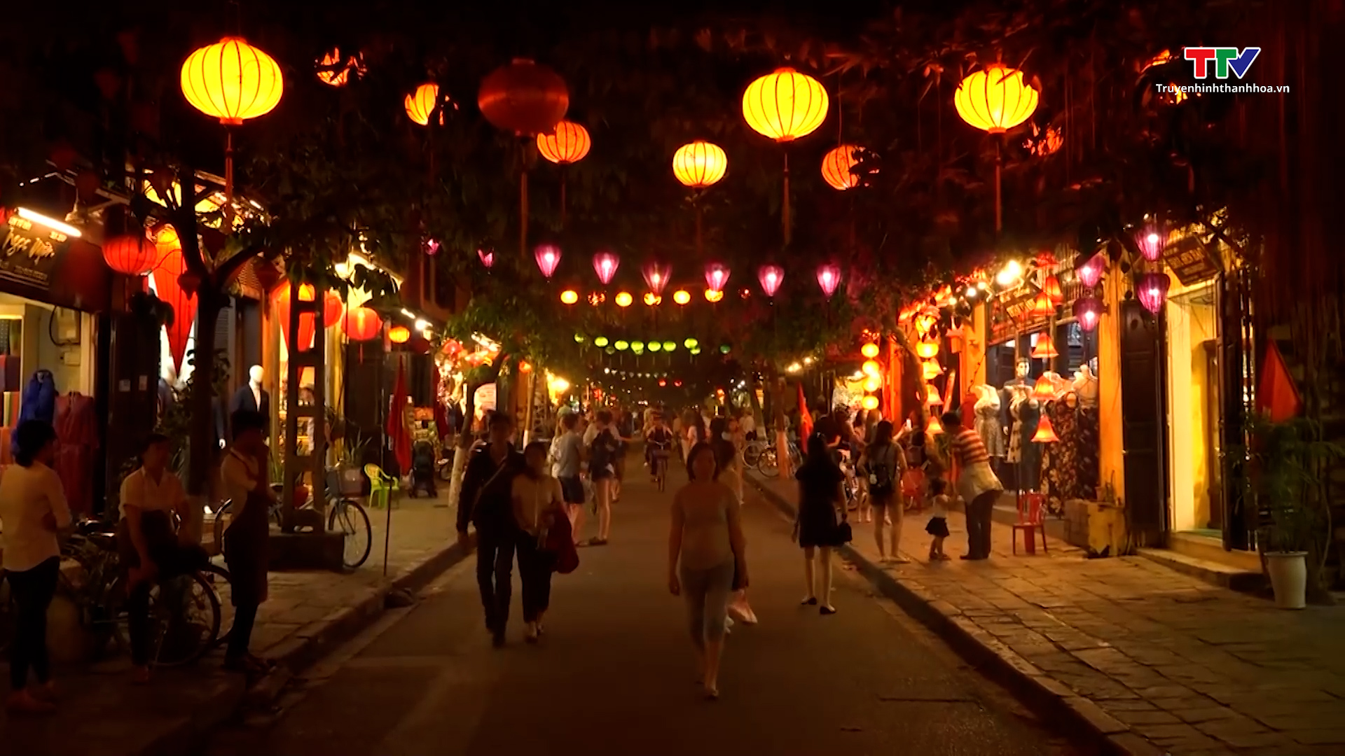 Phát triển 5 mô hình sản phẩm du lịch đêm tại Việt Nam - Ảnh 2.