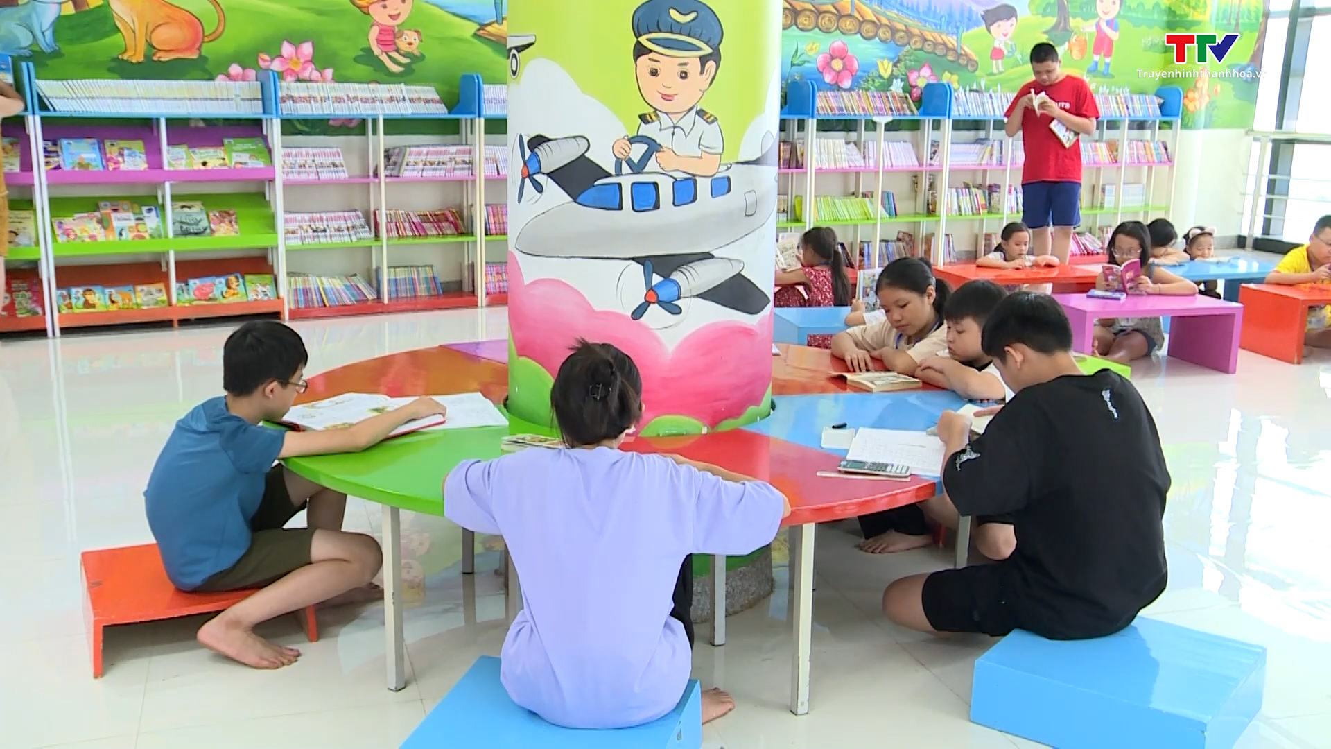 Thư viện tỉnh tổ chức phòng đọc sách cho học sinh và thiếu nhi trong dịp hè - Ảnh 6.