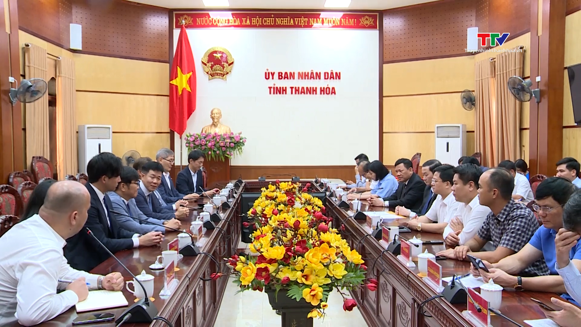 UBND tỉnh Thanh Hóa làm việc với Công ty TNHH Điện Nghi Sơn 2 - Ảnh 2.