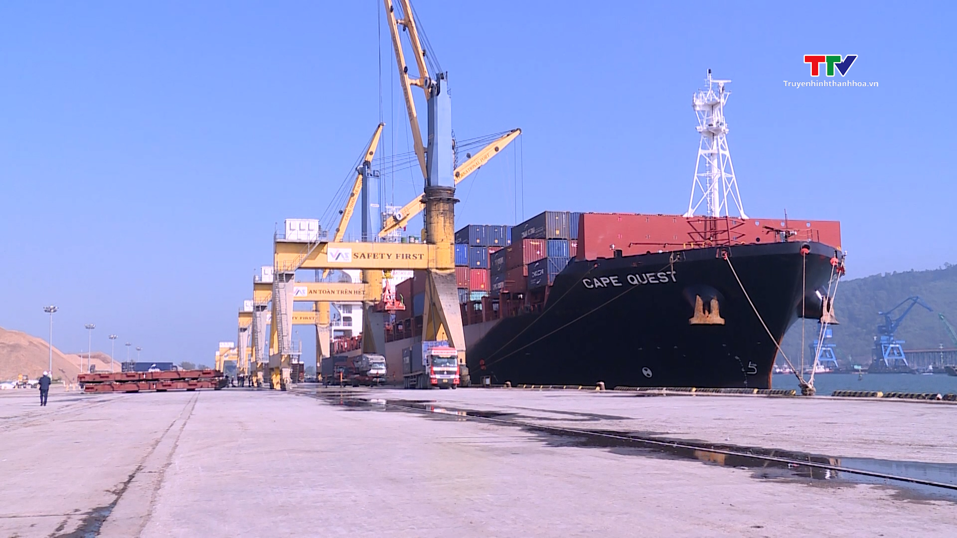 Tháo gỡ khó khăn cho doanh nghiệp xuất nhập khẩu qua cảng Nghi Sơn - Ảnh 4.