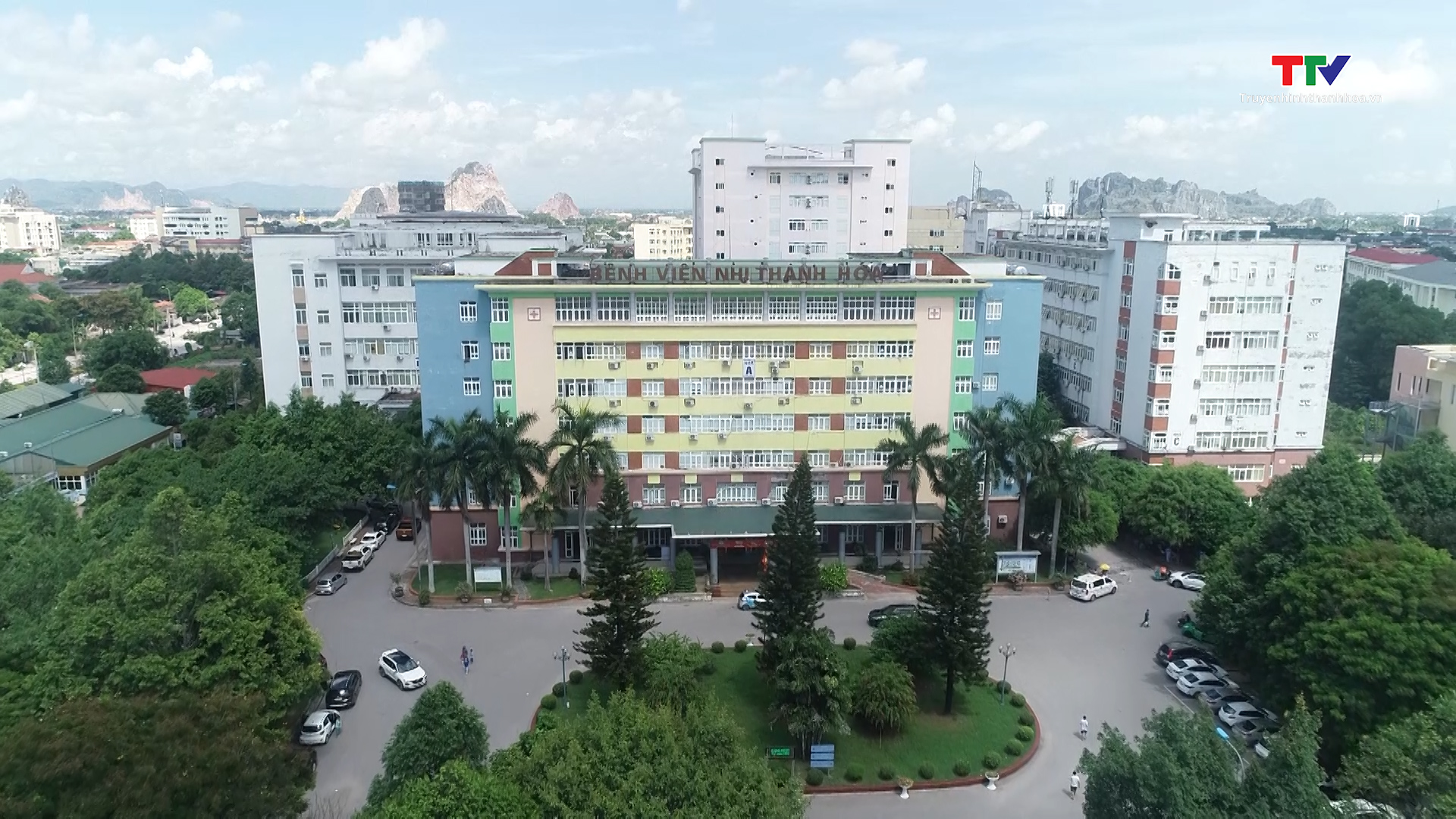 Bệnh viện Nhi Thanh Hoá - Trưởng thành trong gian khó - Ảnh 2.