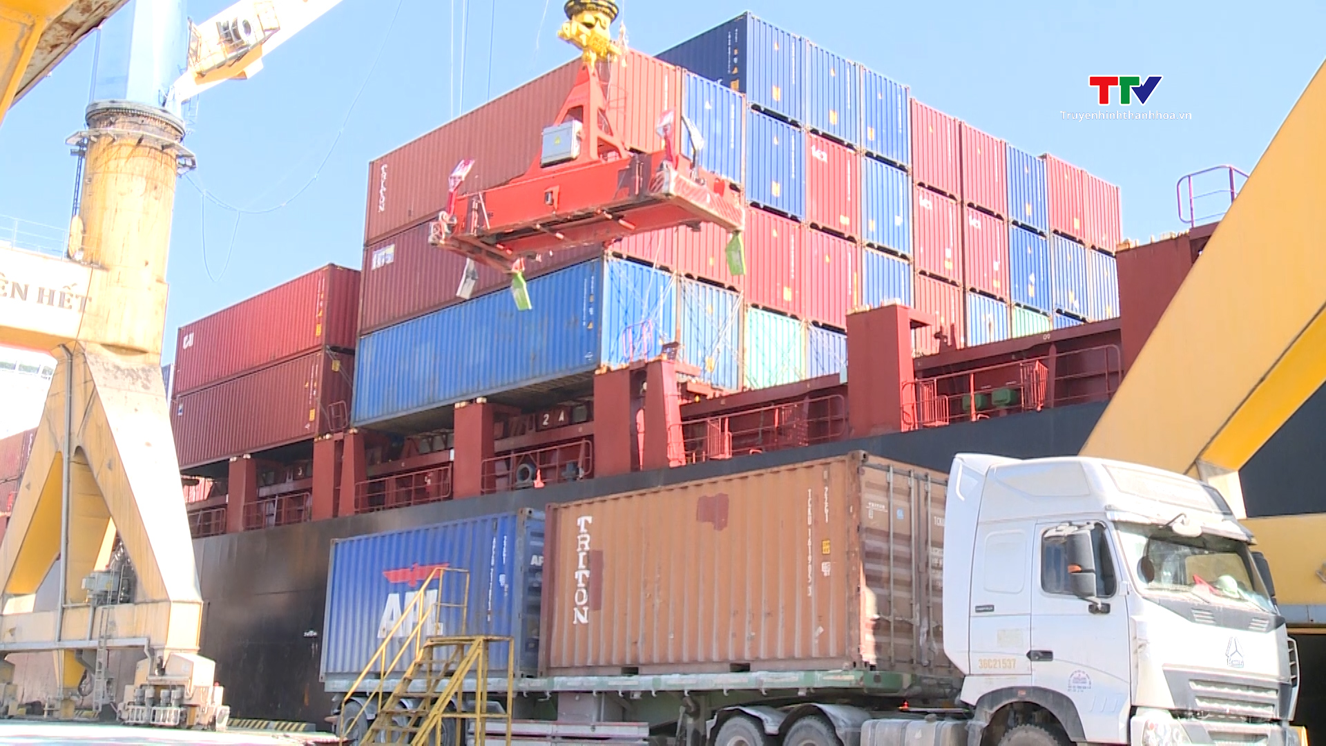 Hải quan Thanh Hóa thực hiện giải pháp thúc đẩy hoạt động xuất nhập khẩu - Ảnh 9.
