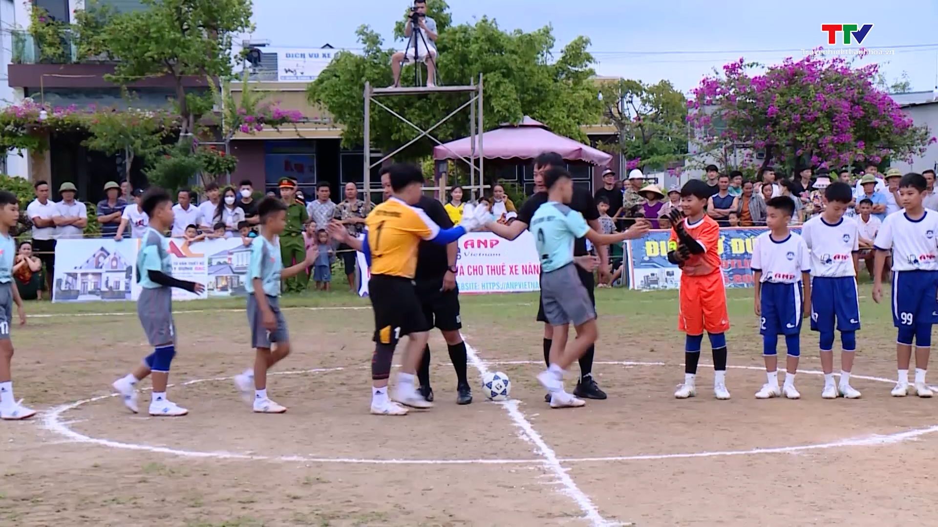 Khai mạc giải bóng đá U13 hè năm 2023 - Ảnh 3. Khai mạc giải bóng đá U13 hè năm 2023 - Ảnh 3.