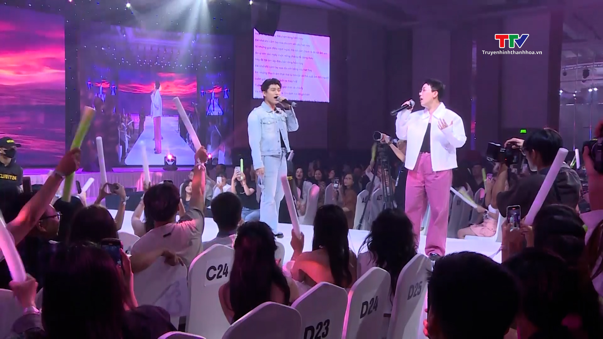 Đêm nhạc gây quỹ từ thiện Dự án Z CONCERT 2023 - Ảnh 2. Đêm nhạc gây quỹ từ thiện Dự án Z CONCERT 2023 - Ảnh 2.