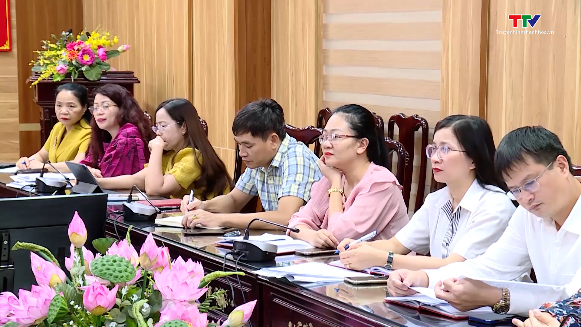 Hội thảo vai trò của gia đình, dòng họ trong xây dựng xã hội học tập, góp phần giữ gìn, phát huy giá trị văn hoá và những phẩm chất tốt đẹp của con người Việt Nam trong thời kỳ mới - Ảnh 3.