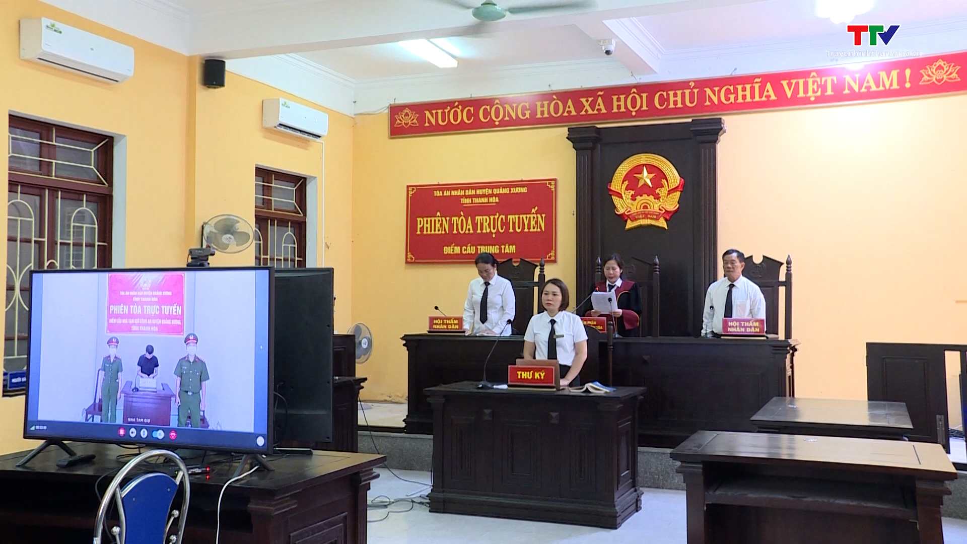 Ngành Toà án tỉnh Thanh Hoá phòng ngừa tiêu cực trong hoạt động xét xử - Ảnh 6.
