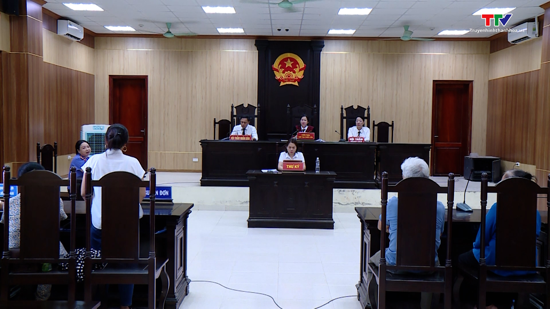 Ngành Toà án tỉnh Thanh Hoá phòng ngừa tiêu cực trong hoạt động xét xử - Ảnh 7.