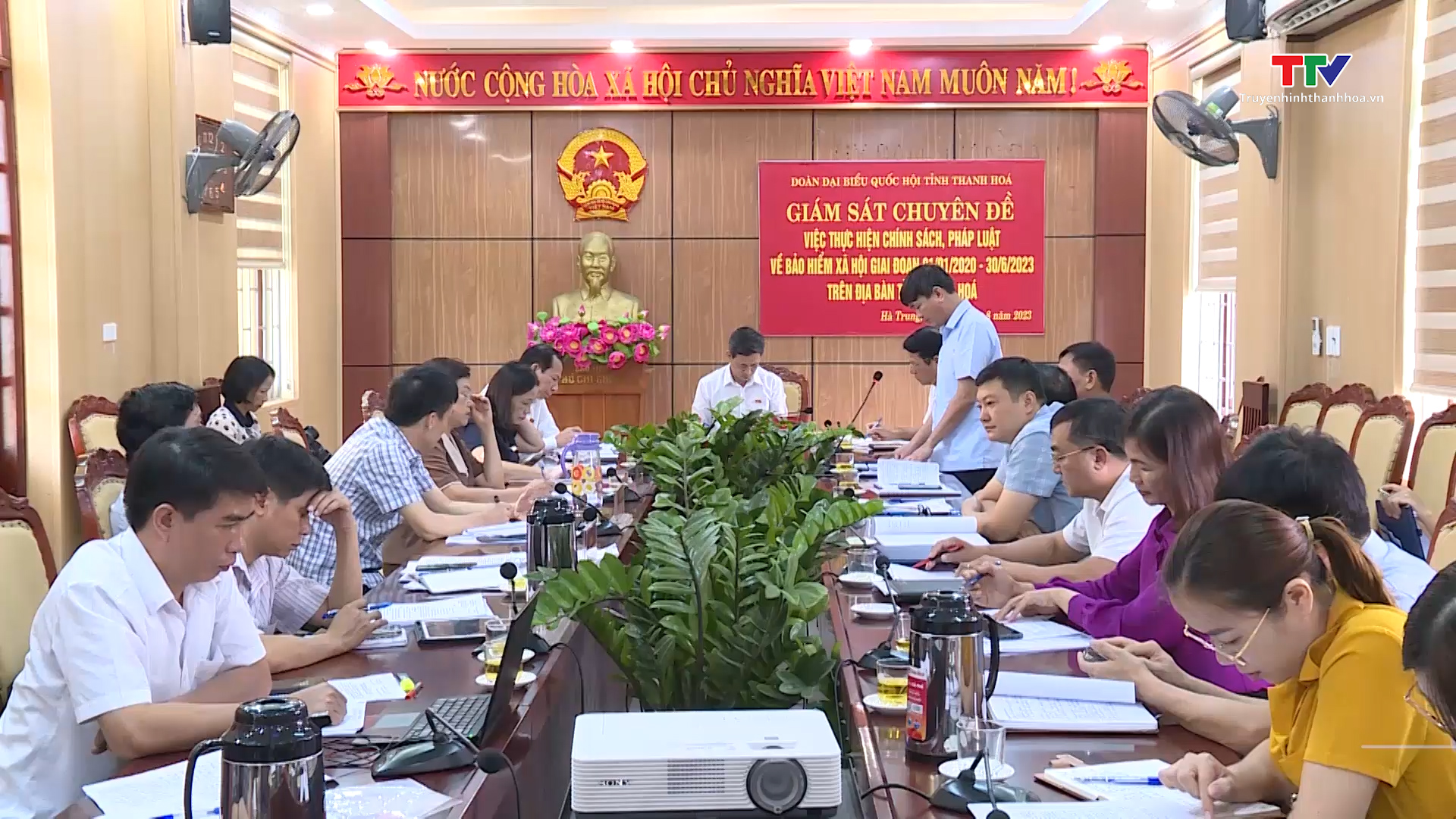 Đoàn Đại biểu Quốc hội Thanh Hóa giám sát việc thực hiện chính sách, pháp luật về Bảo hiểm xã hội - Ảnh 2.