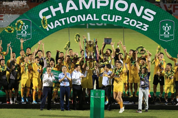CLB Thanh Hóa giành Cúp Quốc gia 2023 - Ảnh 2.