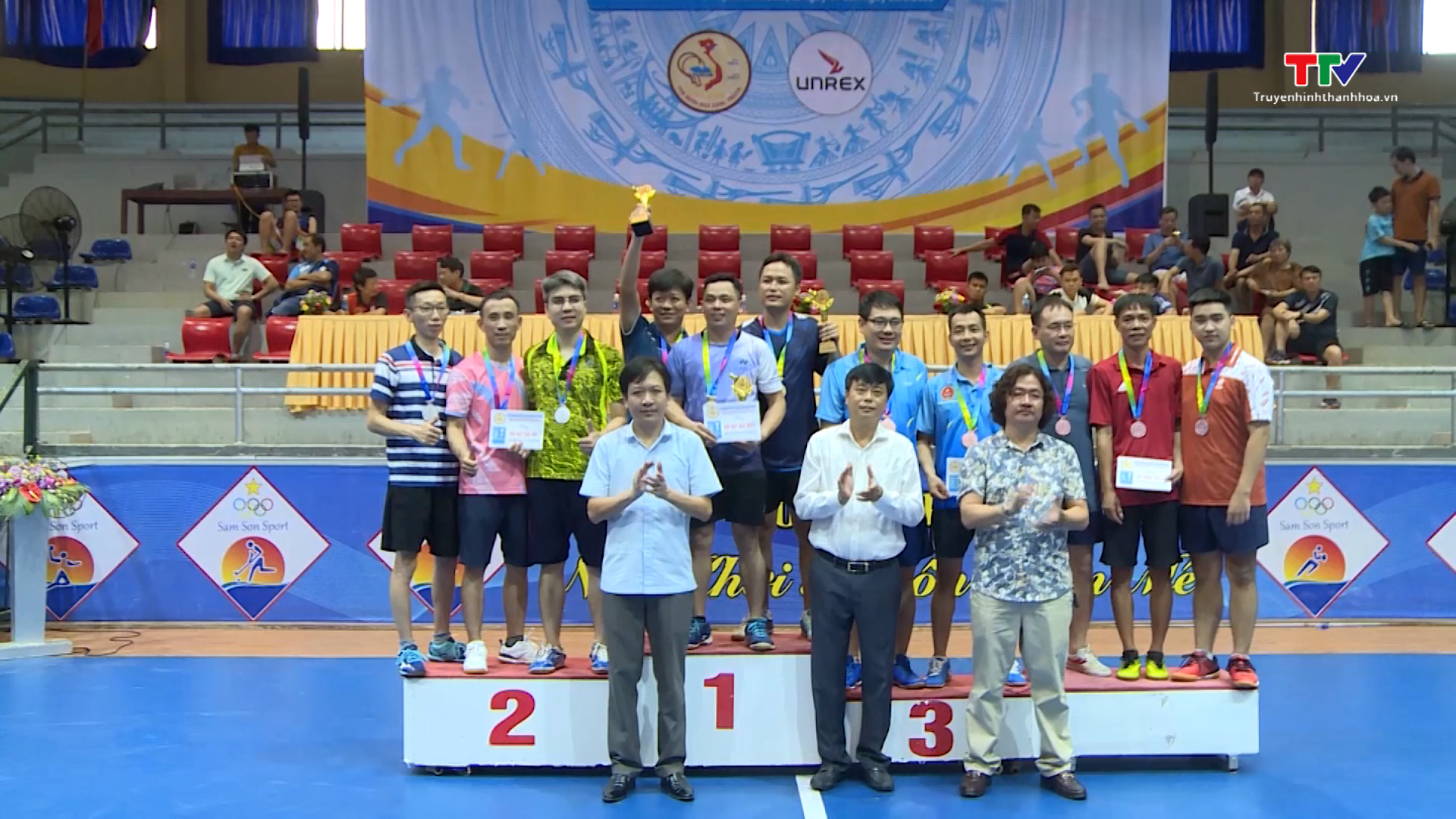 Giải Bóng bàn các câu lạc bộ tỉnh Thanh Hóa mở rộng lần thứ 2 tranh Cup Long Thành năm 2023 - Ảnh 4. Giải Bóng bàn các câu lạc bộ tỉnh Thanh Hóa mở rộng lần thứ 2 tranh Cup Long Thành năm 2023 - Ảnh 4.