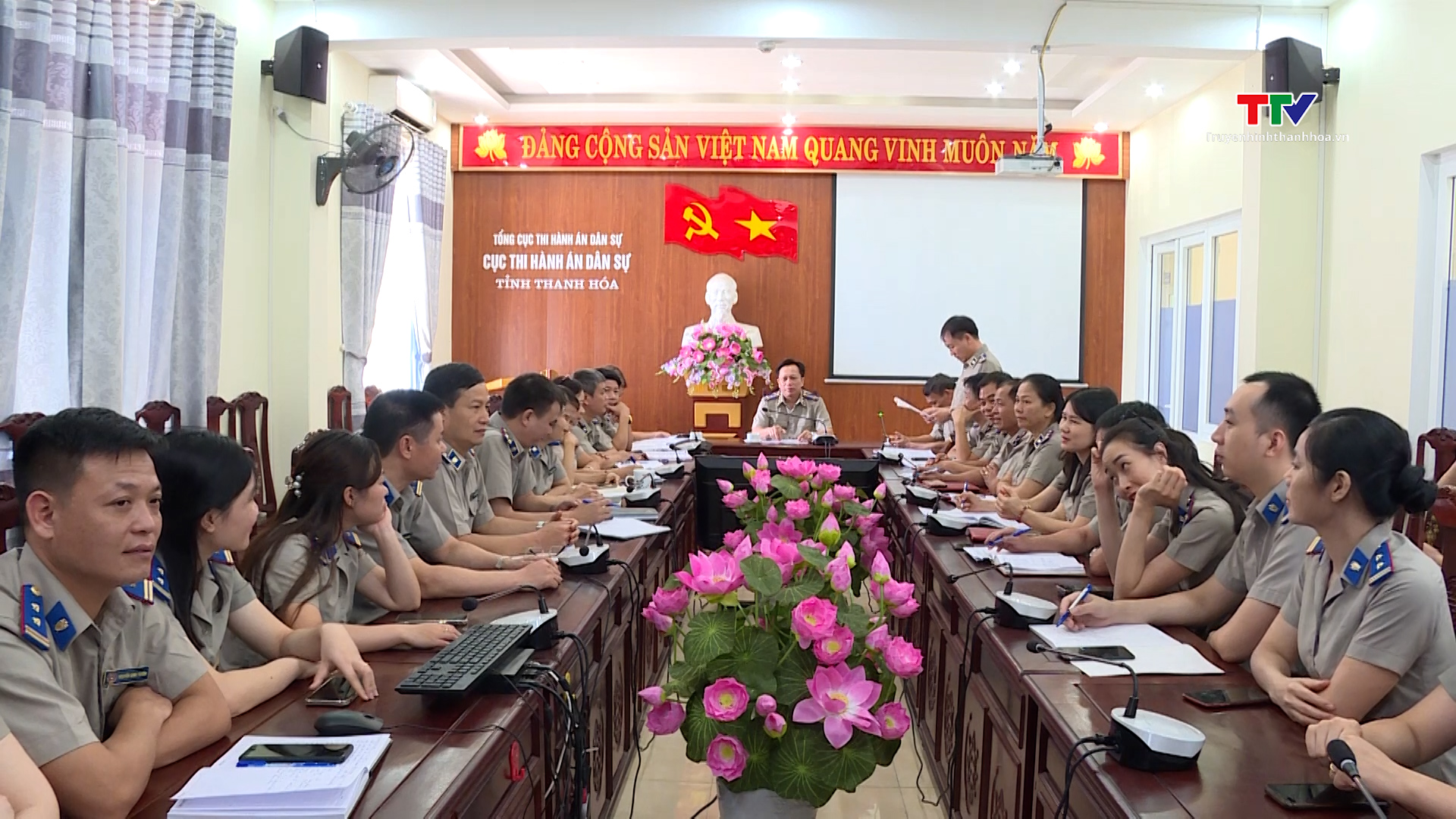 Cục thi hành án dân sự tỉnh Thanh Hoá luân chuyển cán bộ theo yêu cầu của thành viên Ban chỉ đạo phòng chống tham nhũng tỉnh  - Ảnh 2.