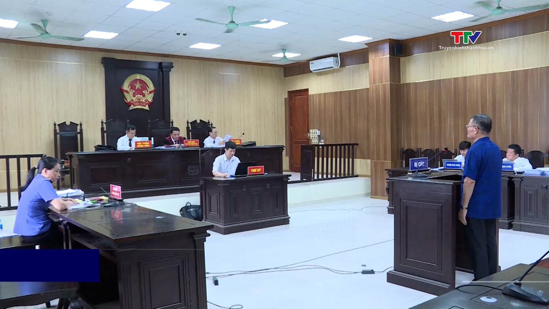 Cựu Giám đốc trung tâm Y tế thị xã Nghi Sơn bị tuyên phạt 30 tháng tù giam - Ảnh 2.
