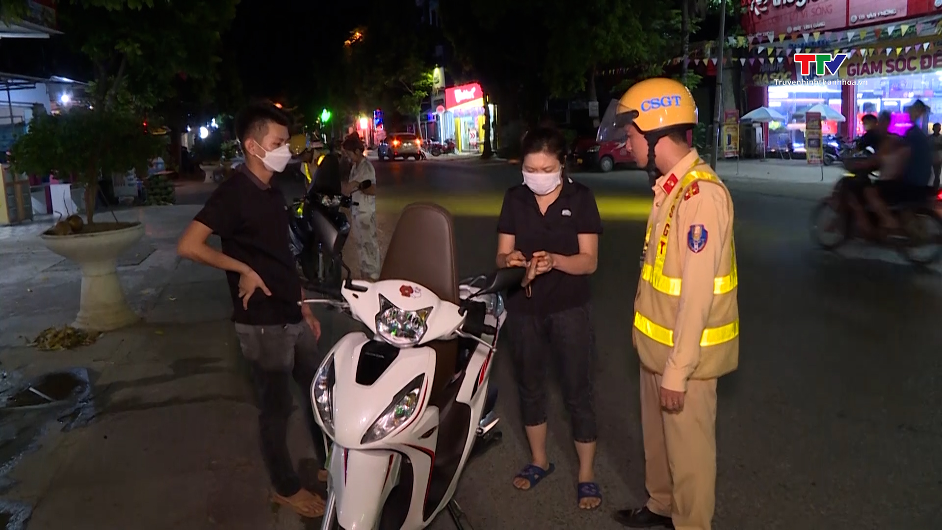 Công an huyện Triệu Sơn xử lý người điều khiển mô tô xe máy vi phạm Luật Giao thông đường bộ
 - Ảnh 5.