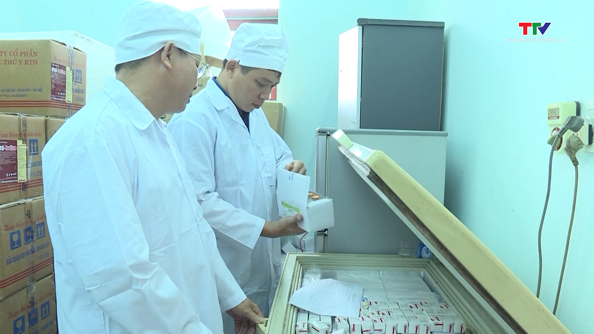 Việt Nam sắp xuất khẩu 2 triệu liều vaccine dịch tả lợn châu Phi - Ảnh 2.
