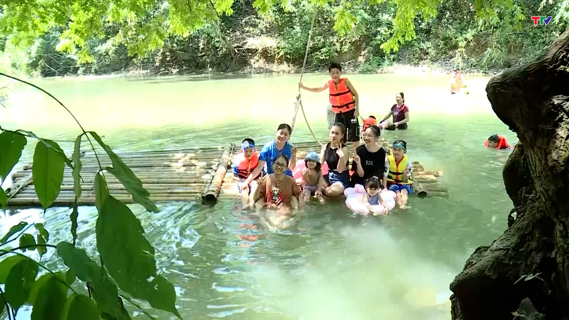 Thanh Hoá nở rộ du lịch sinh thái gắn với suối, thác - Ảnh 5.