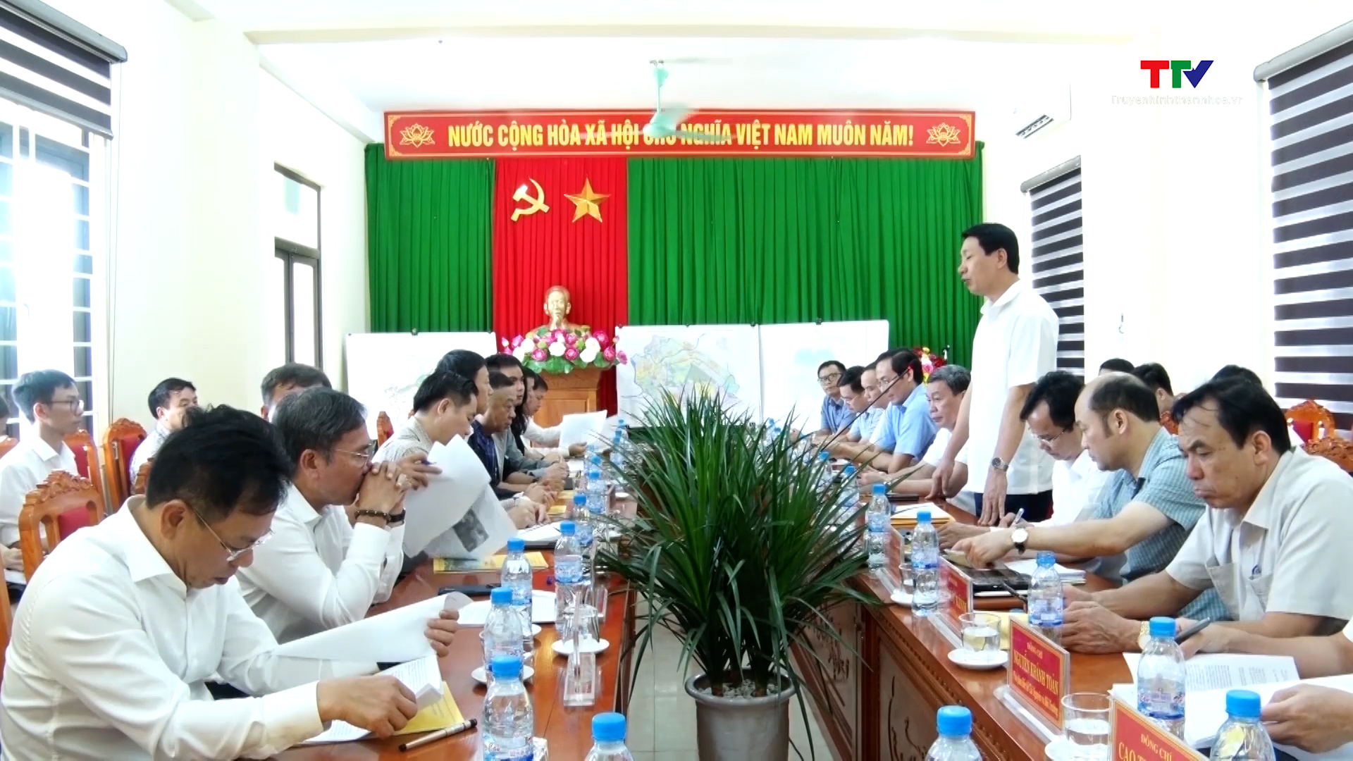 Phó Chủ tịch UBND tỉnh Lê Đức Giang làm việc với đại diện Ban Quản lý khu công nghệ cao Hòa Lạc và các nhà đầu tư  - Ảnh 3.