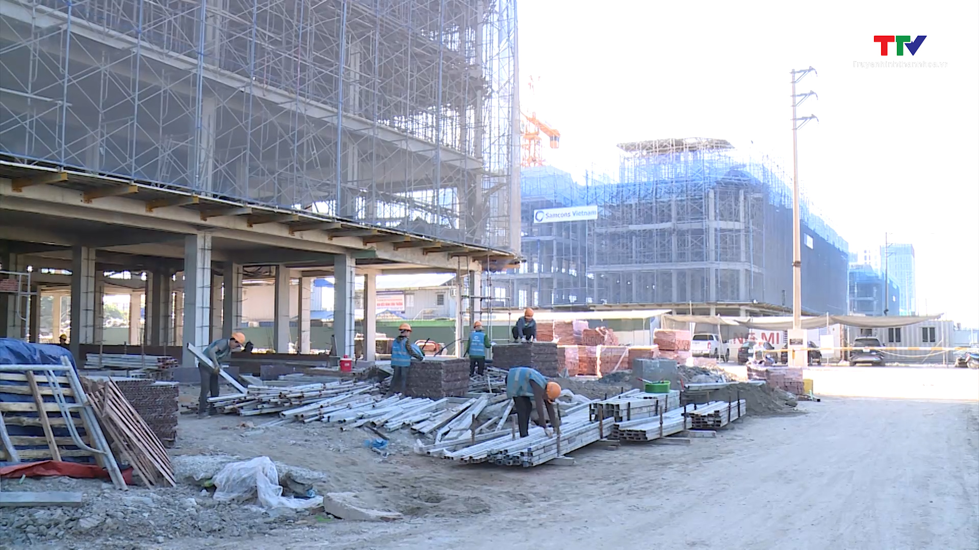 Đẩy nhanh tiến độ xây dựng các dự án trên địa bàn thành phố Thanh Hóa - Ảnh 2.