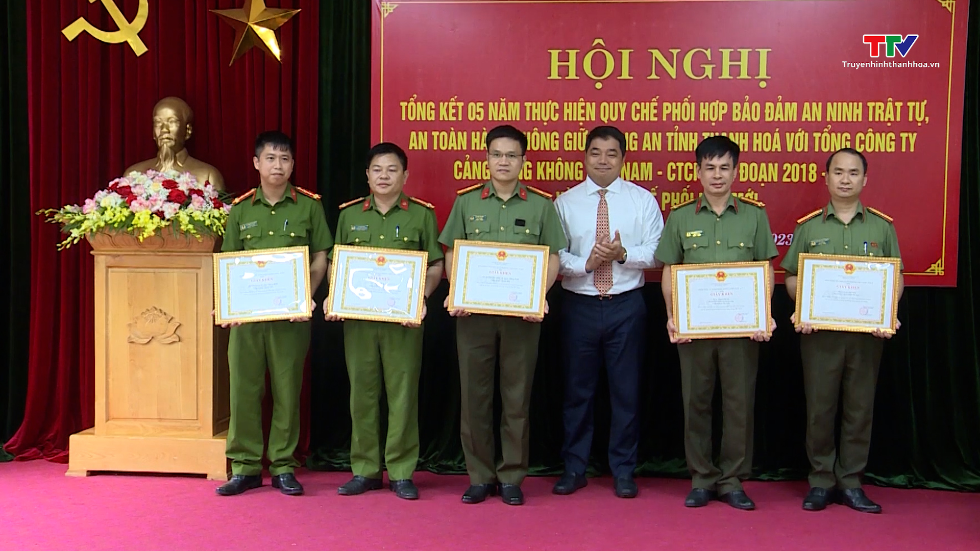 Tổng kết 5 năm thực hiện Quy chế phối hợp giữa Công an tỉnh Thanh Hóa với Tổng Công ty Cảng hàng không Việt Nam - CTCP - Ảnh 6.