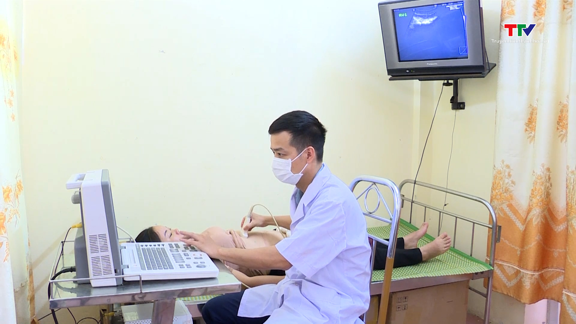 Trung tâm Y tế huyện Mường Lát làm tốt công tác chăm sóc sức khỏe cho nhân dân - Ảnh 5.
