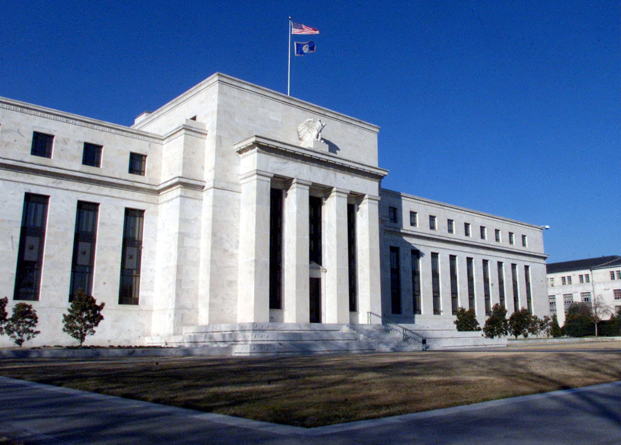 Fed không tăng lãi suất sau cuộc họp tháng 9/2023 - Ảnh 1.