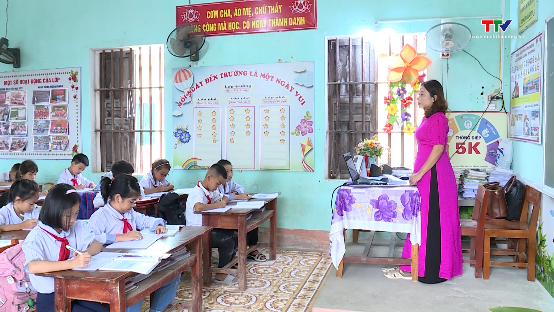 Huyện Nga Sơn tích cực triển khai bảo hiểm y tế học sinh - Ảnh 2.