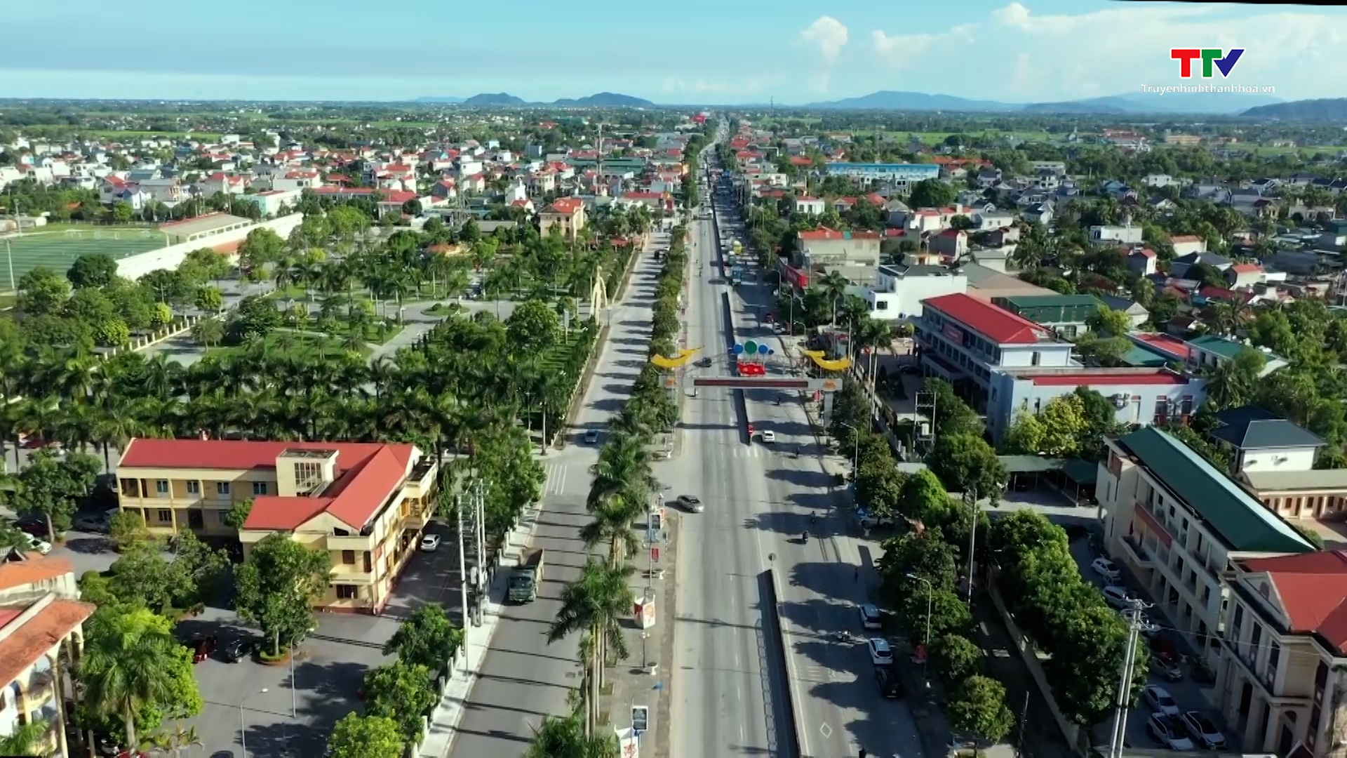 Huyện Quảng Xương đầu tư phát triển hạ tầng, tạo đột phá trong phát triển kinh tế - xã hội
 - Ảnh 10.