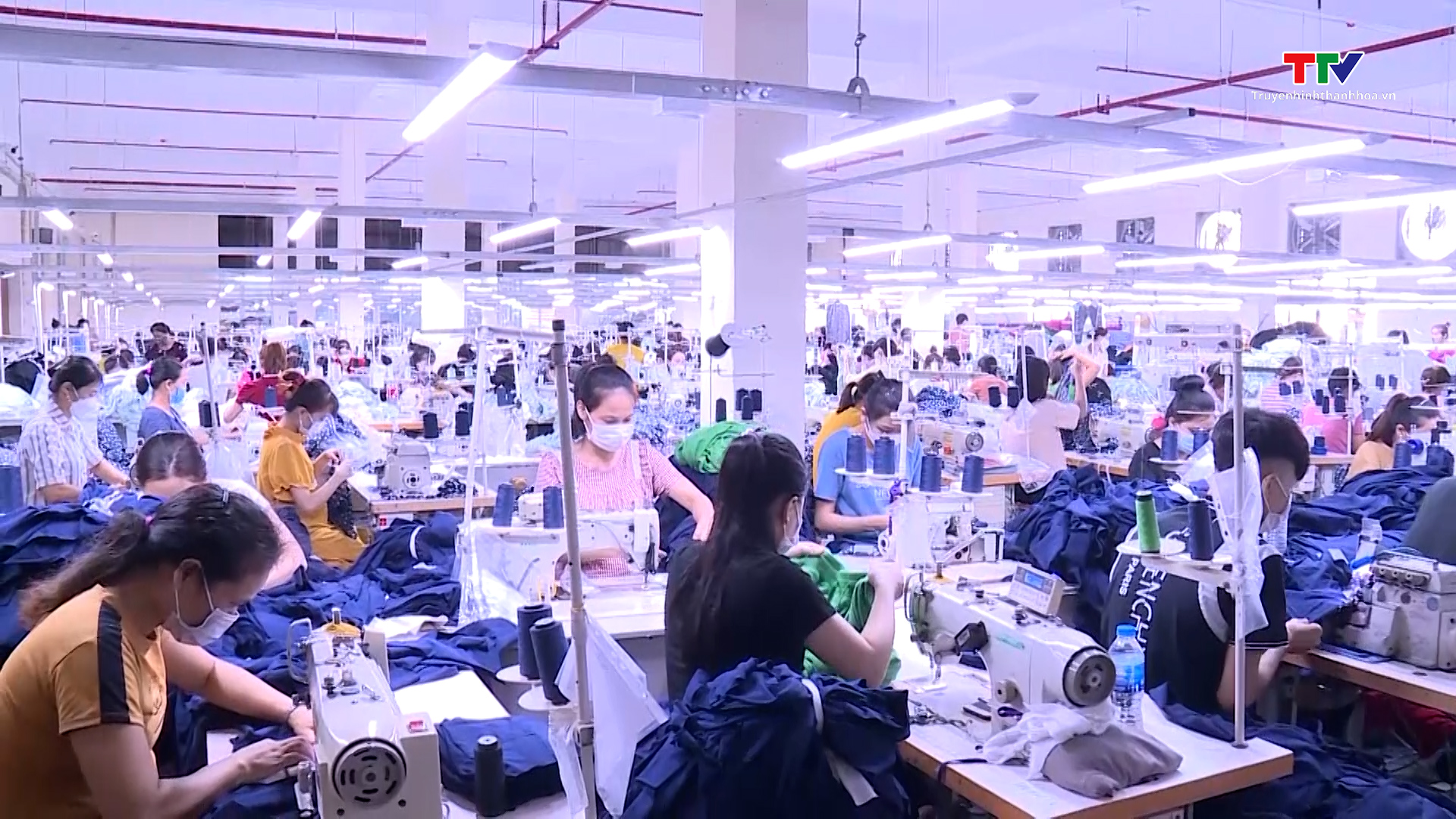 Kim ngạch xuất khẩu tăng tháng thứ 4 liên tiếp - Ảnh 2. Kim ngạch xuất khẩu tăng tháng thứ 4 liên tiếp - Ảnh 2.