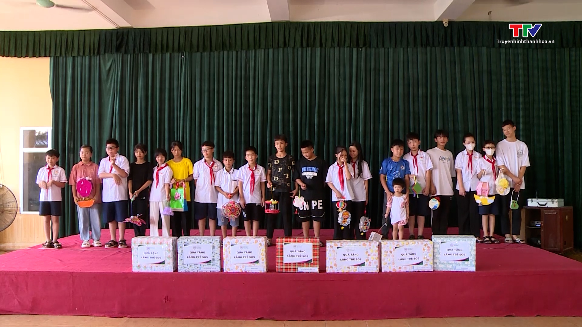 Mang Trung thu yêu thương đến với làng trẻ em SOS Thanh Hoá - Ảnh 5.