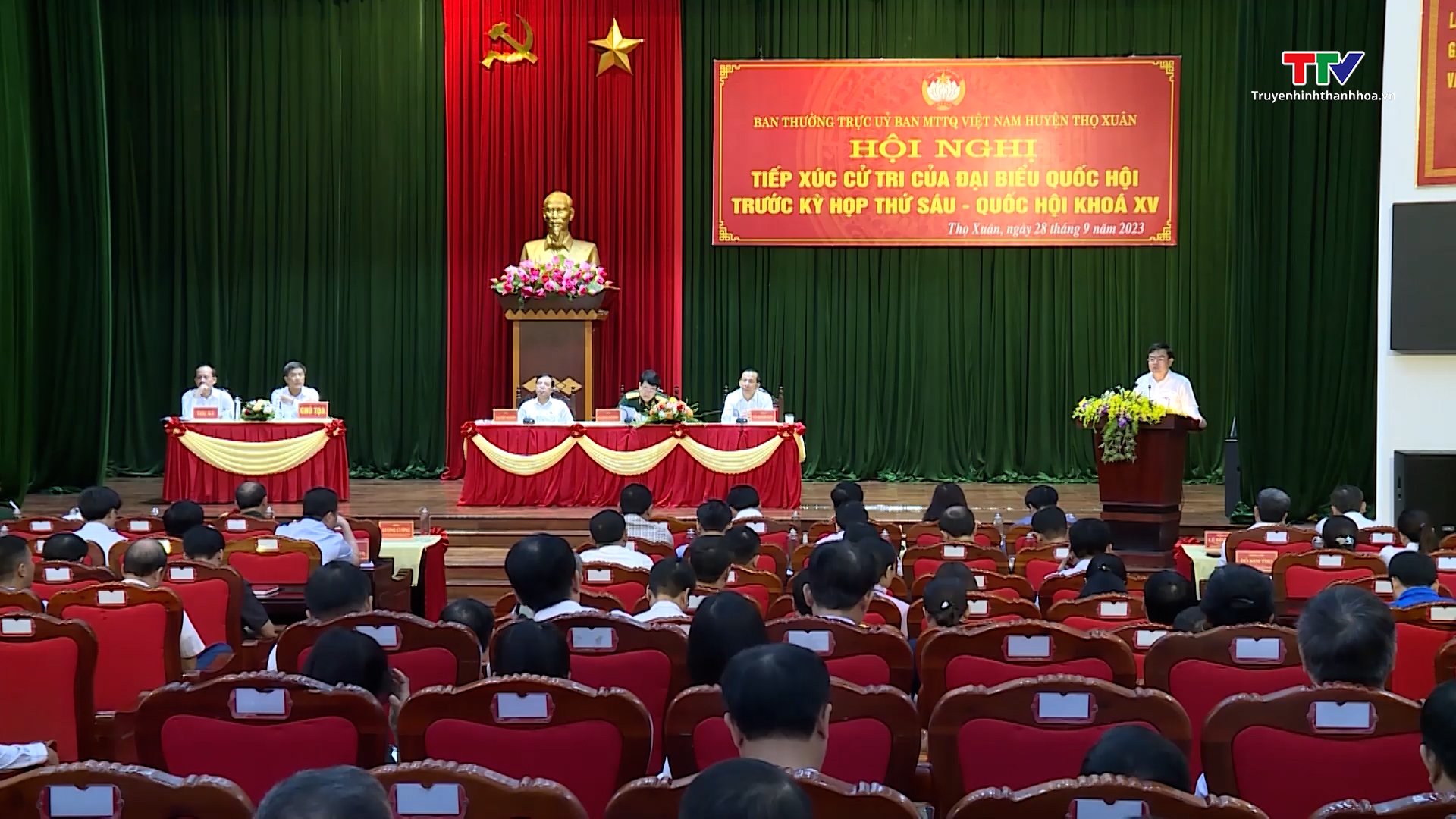 Đại tướng Lương Cường, Ủy viên Bộ Chính trị, Chủ nhiệm Tổng cục Chính trị Quân đội Nhân dân Việt Nam tiếp xúc cử tri tại Thanh Hóa - Ảnh 2.