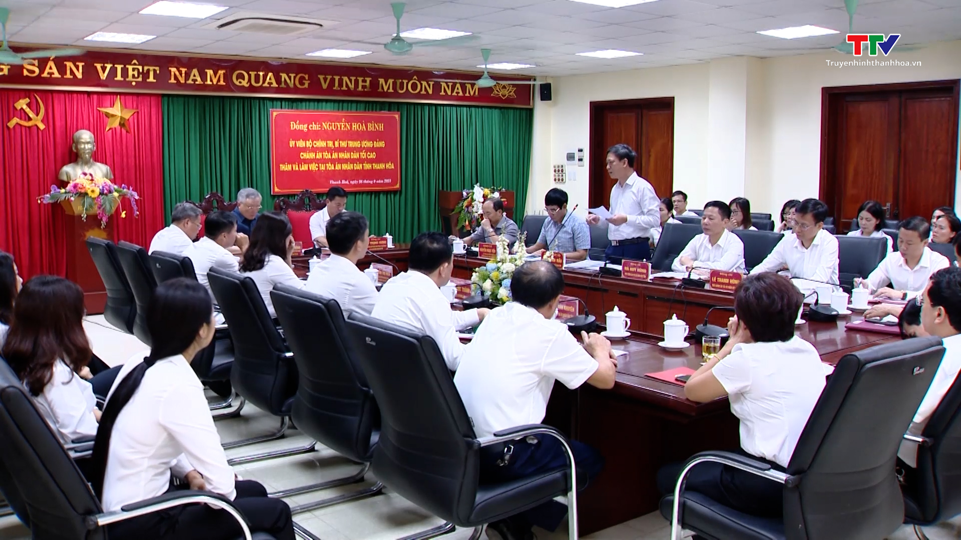 Chánh án Tòa án Nhân dân tối cao làm việc với Toà án Nhân dân tỉnh Thanh Hóa - Ảnh 2.