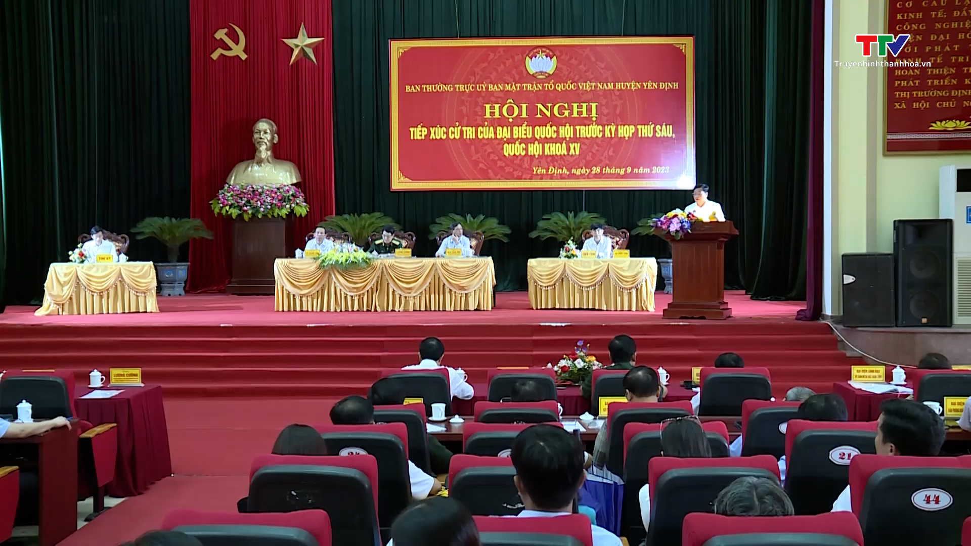 Đại tướng Lương Cường, Ủy viên Bộ Chính trị, Chủ nhiệm Tổng cục Chính trị Quân đội Nhân dân Việt Nam tiếp xúc cử tri tại Thanh Hóa - Ảnh 6.