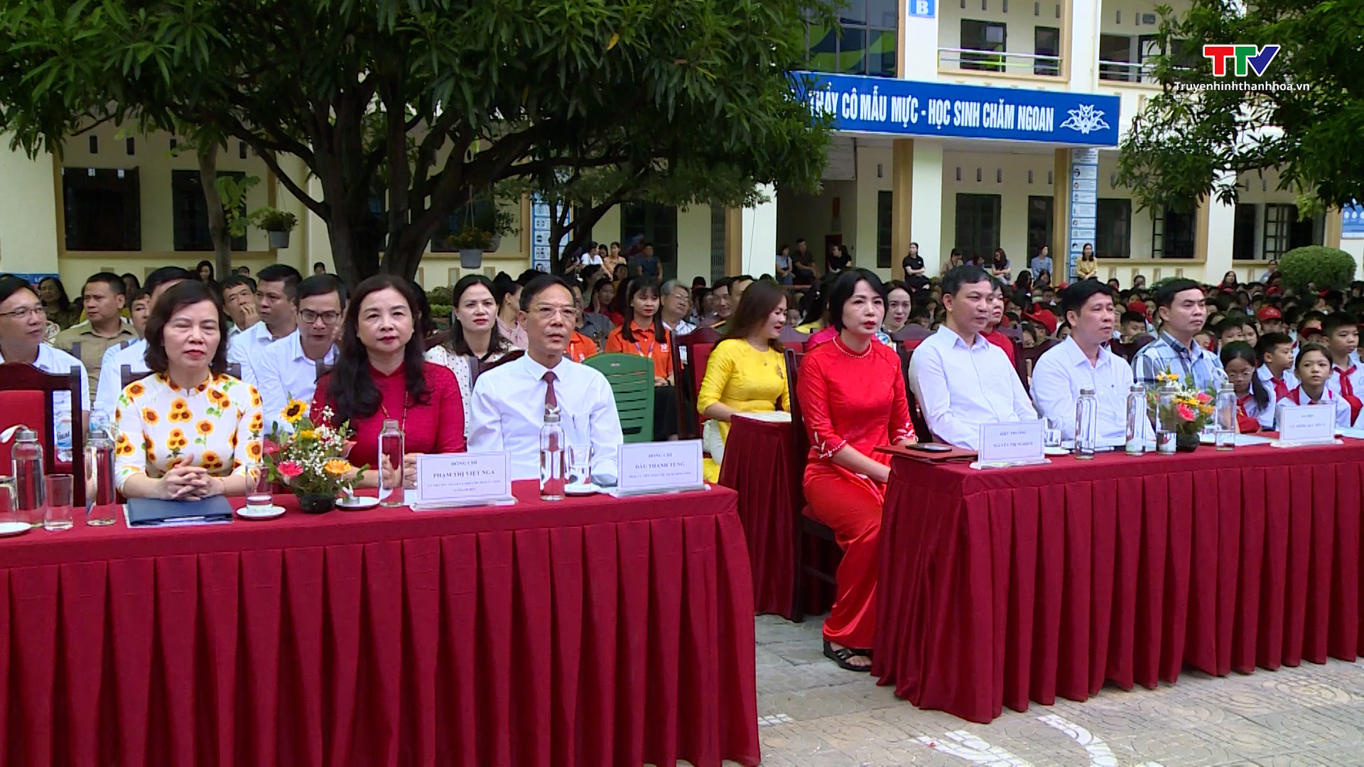 Lễ khai giảng năm học mới tại trường THCS Điện Biên - Ảnh 2.