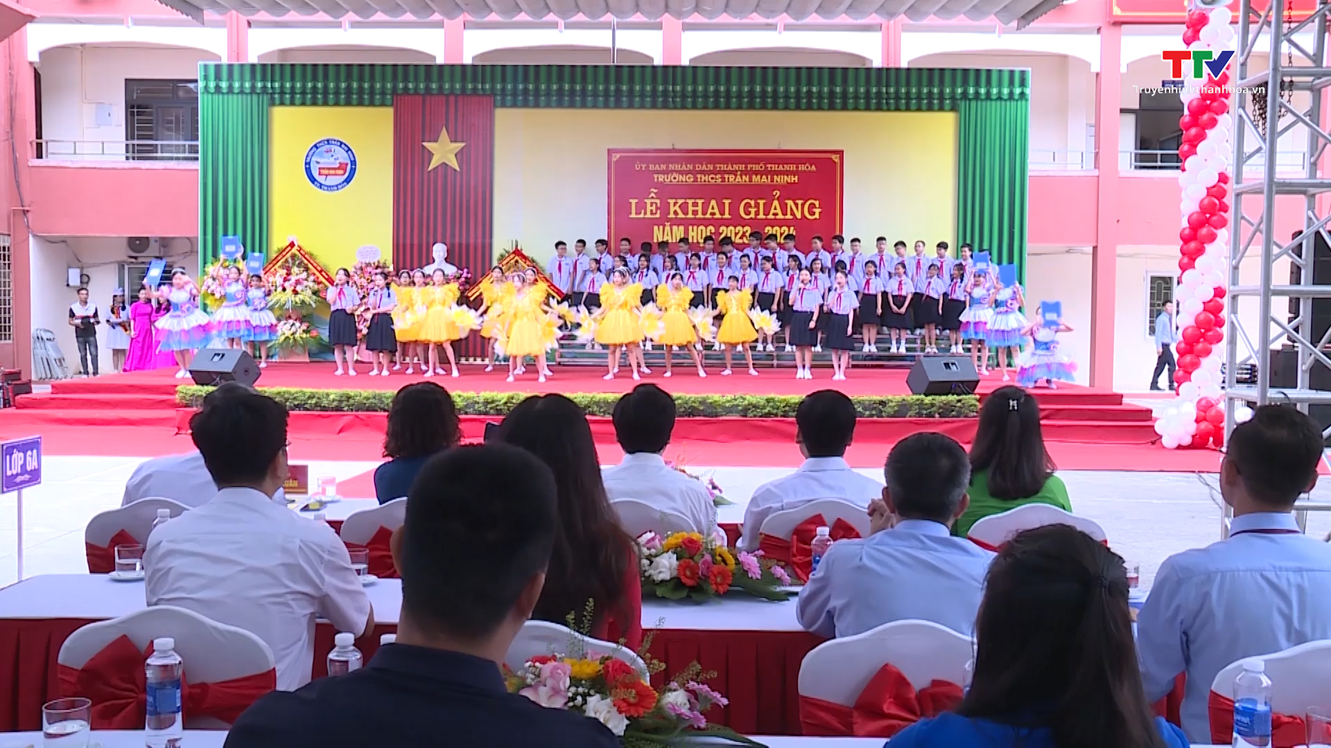 Hơn 940.000 học sinh Thanh Hóa bước vào năm học mới - Ảnh 2.