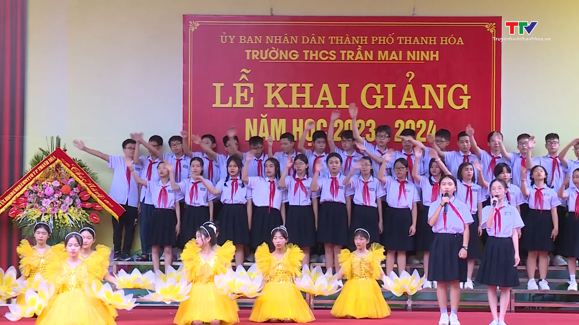 Hơn 940.000 học sinh Thanh Hóa bước vào năm học mới - Ảnh 11.