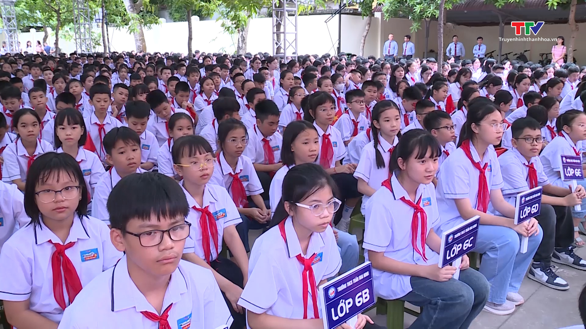 Hơn 940.000 học sinh Thanh Hóa bước vào năm học mới - Ảnh 8.