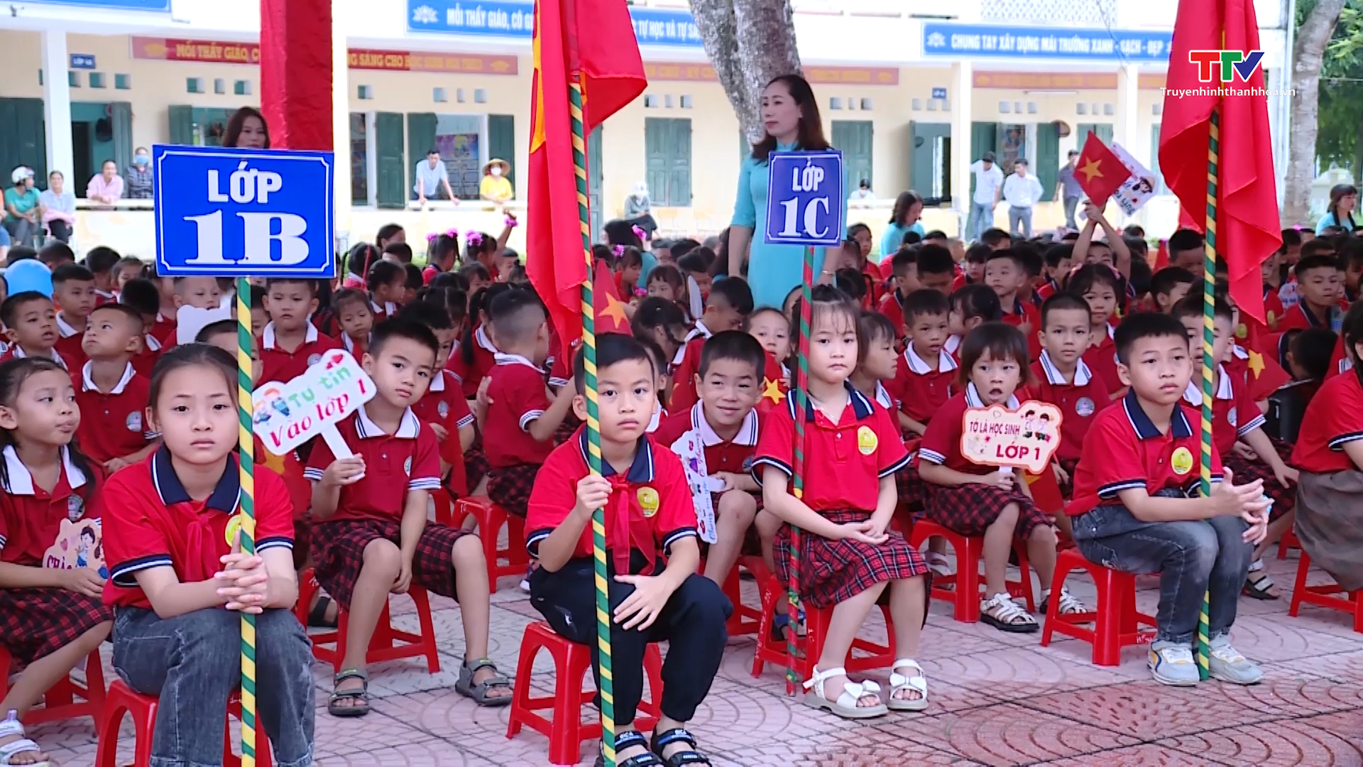 Hơn 940.000 học sinh Thanh Hóa bước vào năm học mới - Ảnh 3.