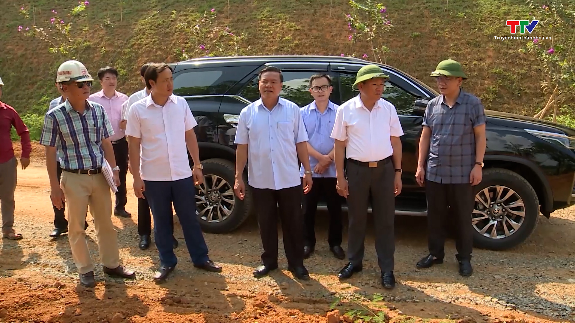 Phó Chủ tịch Thường trực UBND tỉnh Nguyễn Văn Thi kiểm tra, giải quyết khó khăn vướng mắc một số dự án tại huyện Thọ Xuân - Ảnh 3.