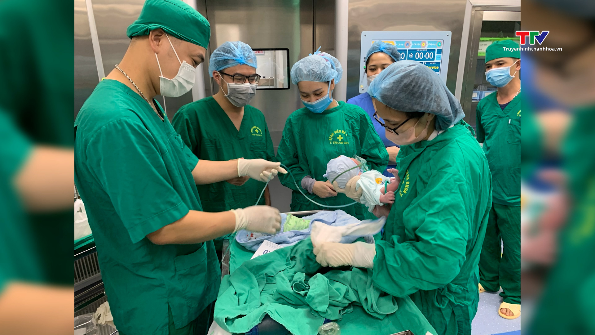 Bệnh viện Đa khoa tỉnh Thanh Hoá thực hiện thành công
ca phẫu thuật kép- Ảnh 1.