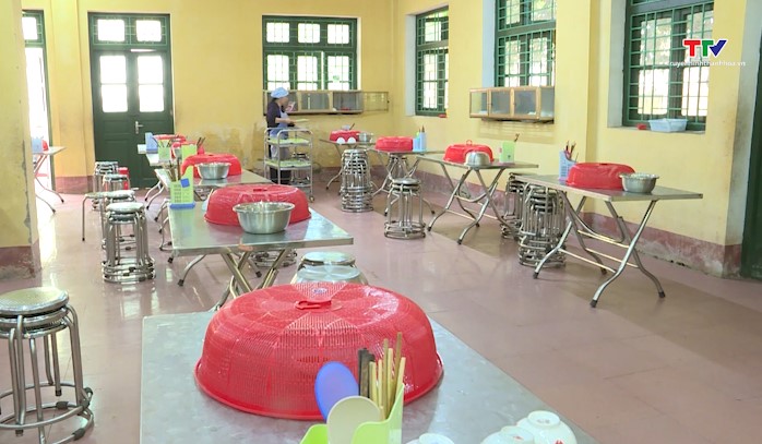 Quan Hoá chấn chỉnh công tác bảo đảm vệ sinh, an toàn thực phẩm trong bếp ăn tại các cơ sở giáo dục- Ảnh 2.