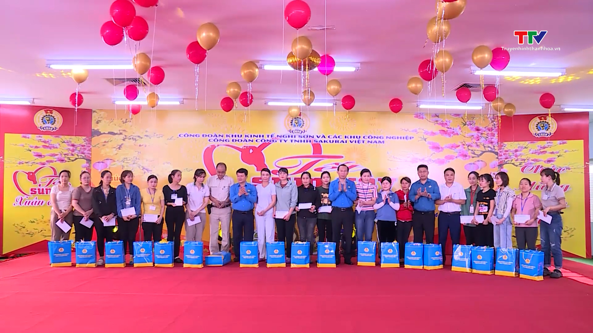 Liên đoàn lao động tỉnh Thanh Hóa thăm và chúc Tết các doanh nghiệp FDI - Ảnh 2.