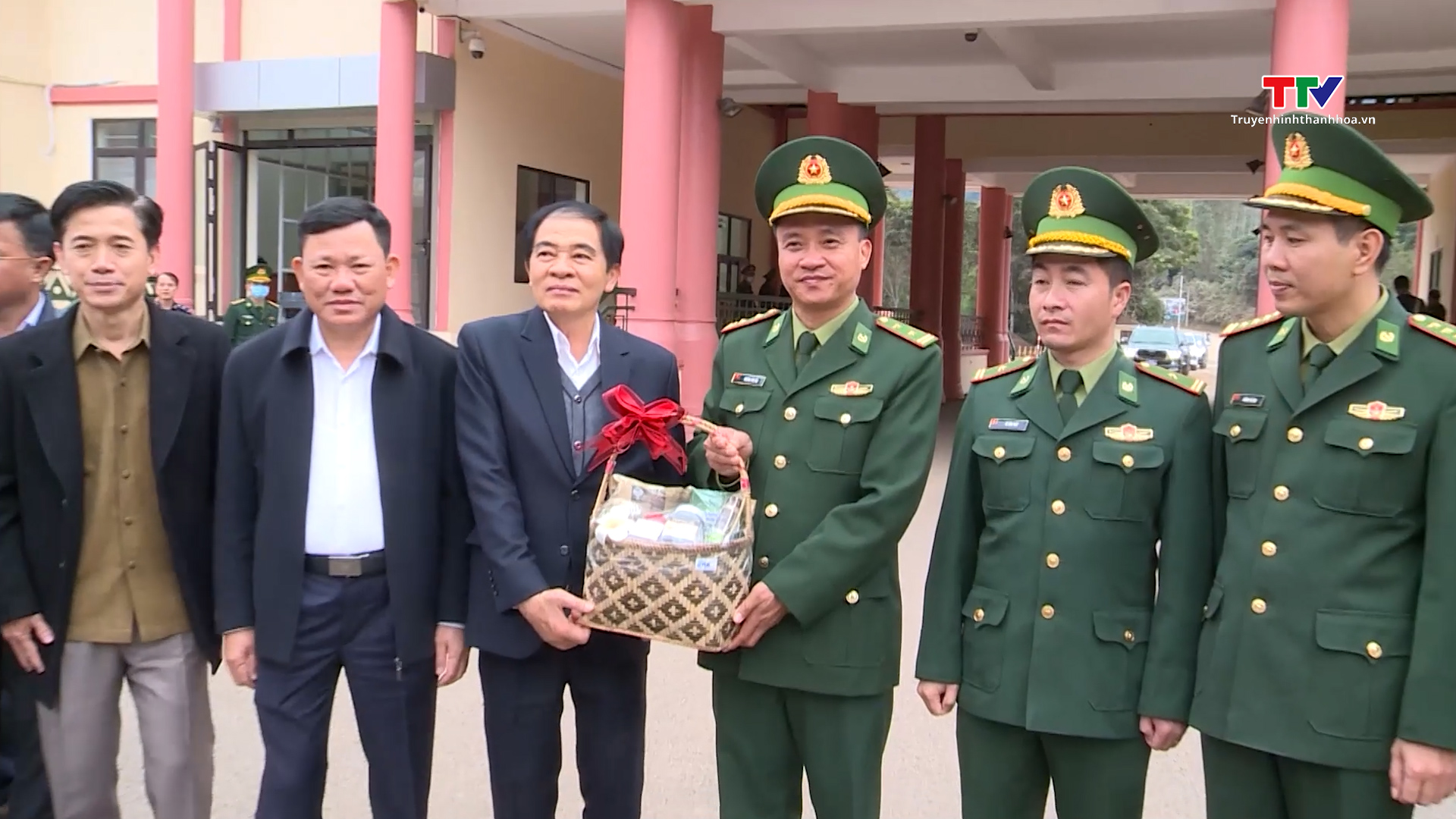 Bí thư Tỉnh ủy tiếp đoàn đại biểu cấp cao tỉnh Hủa Phăn - Lào- Ảnh 6.