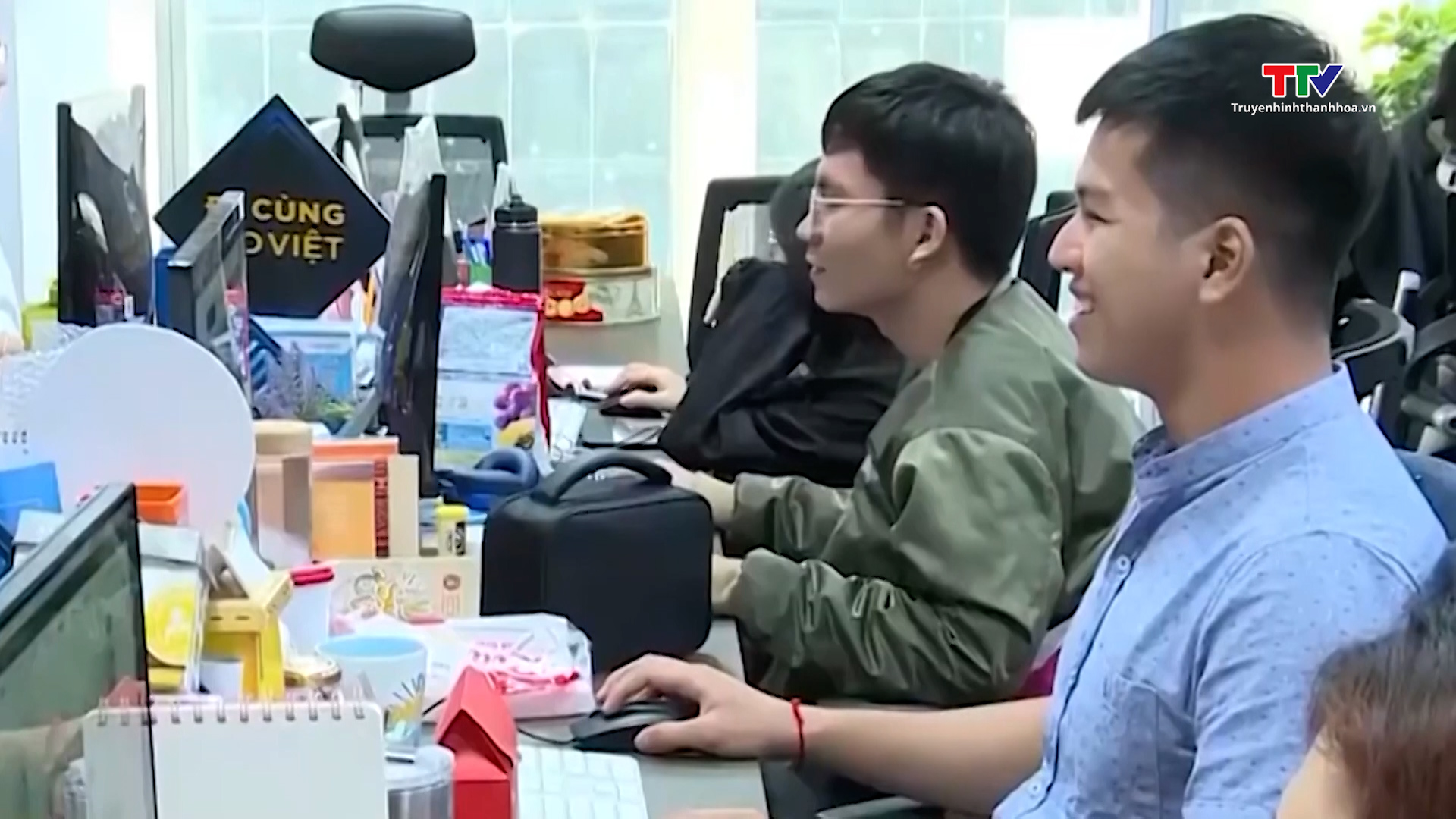 Năm 2024, dự báo doanh thu của 5 sàn thương mại điện tử tại Việt Nam tăng trưởng mạnh- Ảnh 1. Năm 2024, dự báo doanh thu của 5 sàn thương mại điện tử tại Việt Nam tăng trưởng mạnh- Ảnh 1.