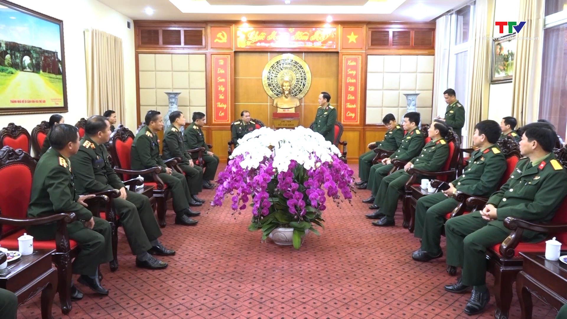 Bộ Chỉ huy Quân sự tỉnh Hủa Phăn thăm và chúc Tết Bộ Chỉ huy Quân sự tỉnh Thanh Hóa- Ảnh 1.