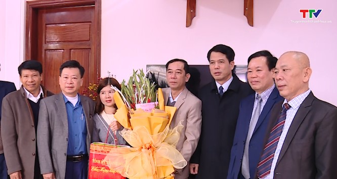Trưởng Ban Tuyên giáo Tỉnh ủy Đào Xuân Yên thăm, chúc Tết các trí thức, văn nghệ sĩ tiêu biểu- Ảnh 3.