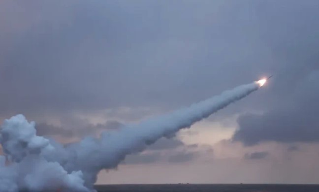 Triều Tiên diễn tập phóng tên lửa hành trình chiến lược- Ảnh 1.