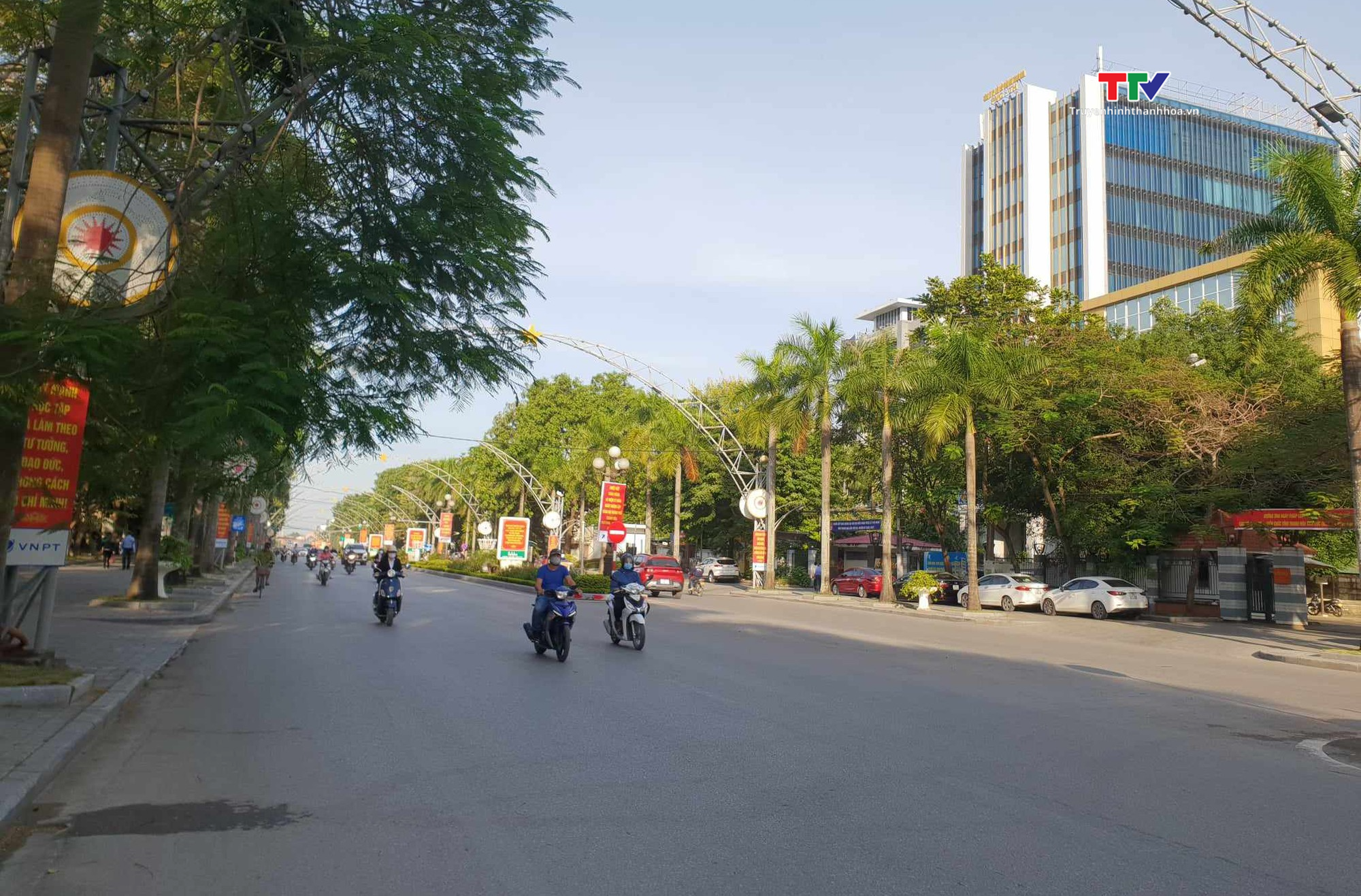 Dự báo thời tiết 11/10/2024: Bắc Bộ, Bắc Trung Bộ đêm có mưa vài nơi, sáng sớm có nơi có sương mù, ngày nắng- Ảnh 1. Dự báo thời tiết 11/10/2024: Bắc Bộ, Bắc Trung Bộ đêm có mưa vài nơi, sáng sớm có nơi có sương mù, ngày nắng- Ảnh 1.