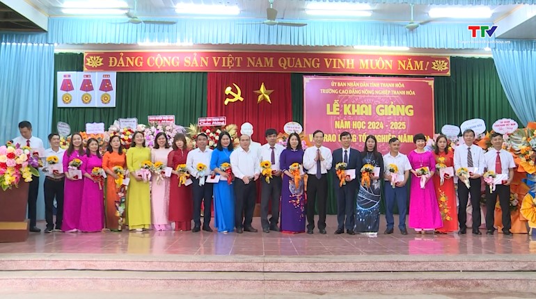 Trường Cao đẳng Nông nghiệp Thanh Hoá khai giảng năm học mới - Ảnh 3.