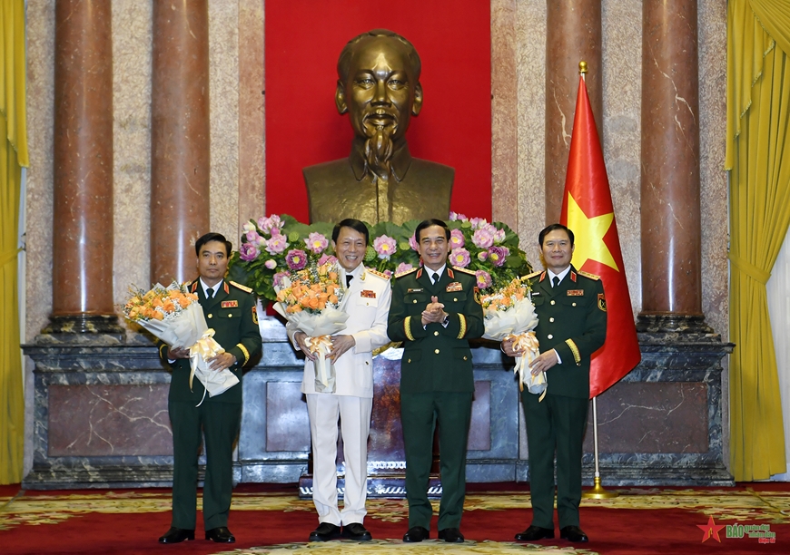 Tổng Bí thư, Chủ tịch nước trao quyết định thăng quân hàm Đại tướng, Thượng tướng đối với các sĩ quan Quân đội và Công an- Ảnh 7.