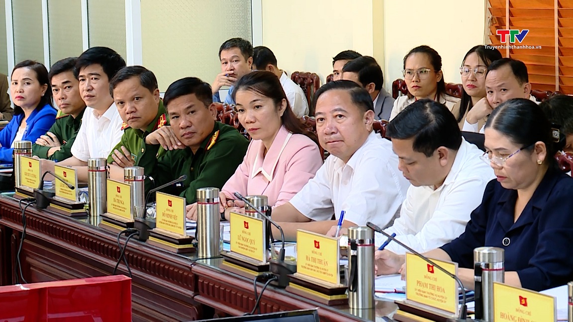 Bí thư Tỉnh ủy Nguyễn Doãn Anh thăm và làm việc tại huyện Quan Hóa- Ảnh 5.