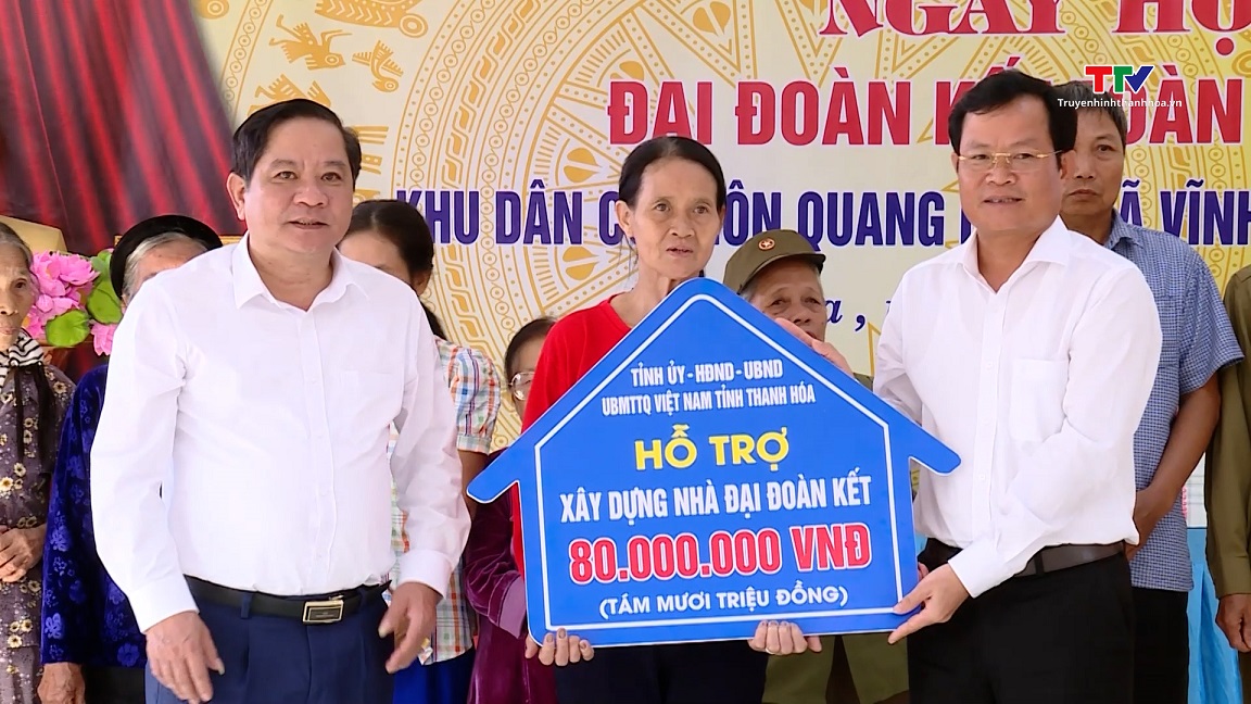 Phó Chủ tịch Hội đồng Nhân dân tỉnh Nguyễn Quang Hải dự Ngày hội Đại đoàn kết toàn dân tộc tại huyện Vĩnh Lộc- Ảnh 2.